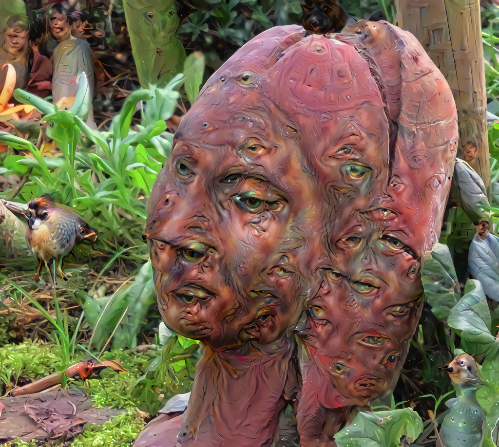 Statue from a splitting Head