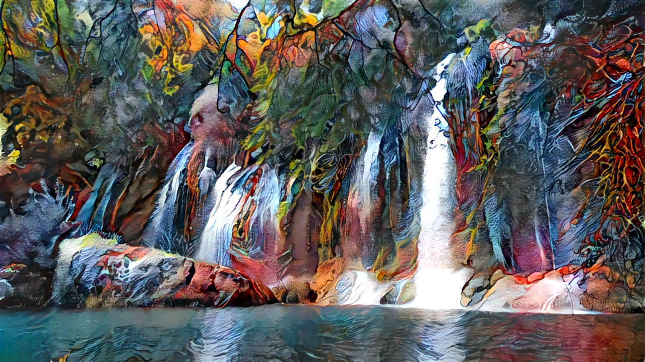 See the waterfall in motion ;) https://www.instagram.com/p/B6ul4vHHJow/