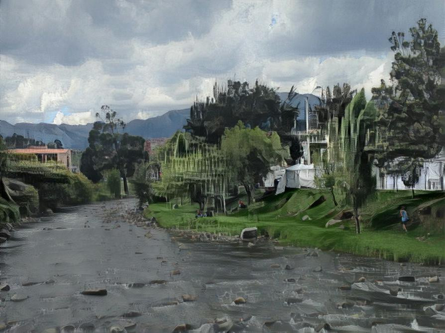 Rio Tomebamba en Cuenca Ecuador